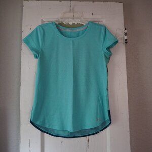 Under Armour Short Sleeve Performance Top Size Medium